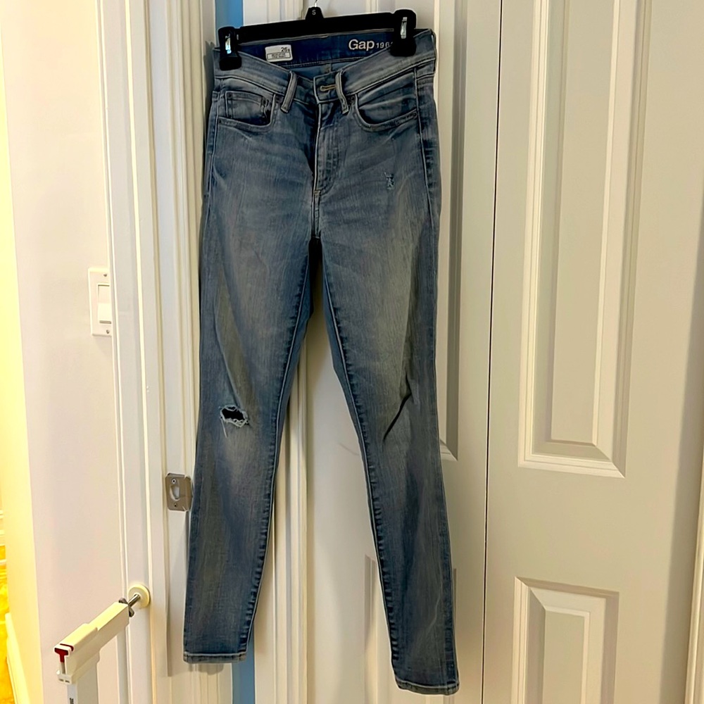 Gap skinny jeans light wash